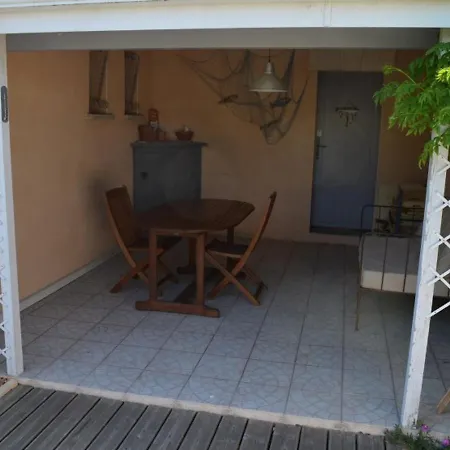 Superbe villa 4 pièces avec jardin à 1500m de la plage, 800m des commerces - La Palmyre - FR-1-705-30 Villa La Palmyre