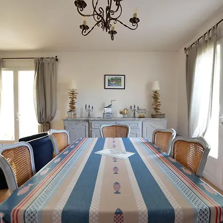 Villa Superbe villa 4 pièces avec jardin à 1500m de la plage, 800m des commerces - La Palmyre - FR-1-705-30 La Palmyre